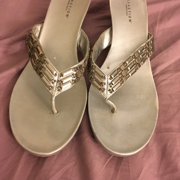 VGUC Reaction “Stud Zone” silver wedges - Picture 3 of 4